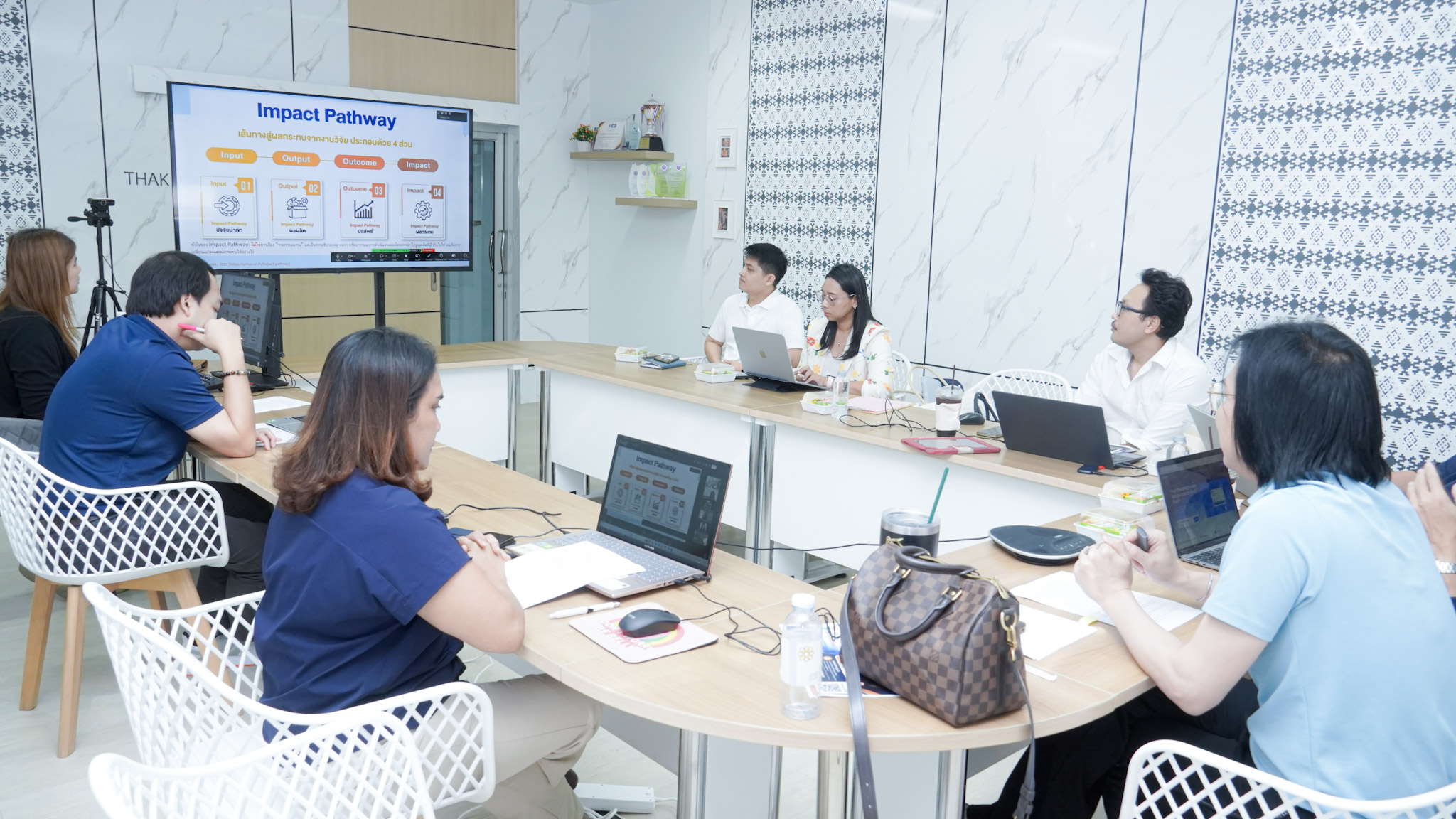 ม.ทักษิณ ติวเข้มนักวิจัย วาง “Impact Pathway” ยกระดับข้อเสนอวิจัย สู่ผลลัพธ์และผลกระทบที่ชัดเจน