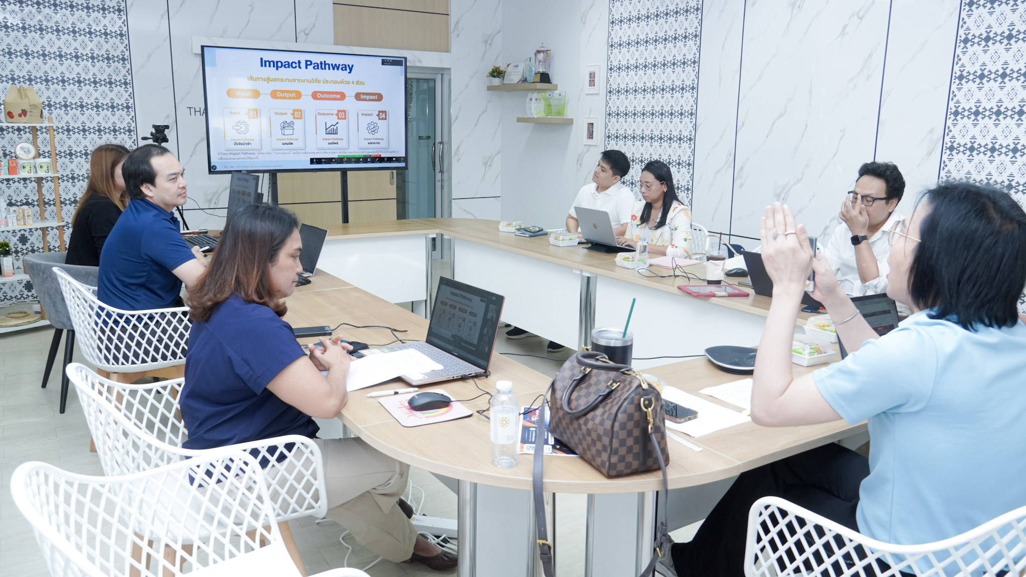 ม.ทักษิณ ติวเข้มนักวิจัย วาง “Impact Pathway” ยกระดับข้อเสนอวิจัย สู่ผลลัพธ์และผลกระทบที่ชัดเจน