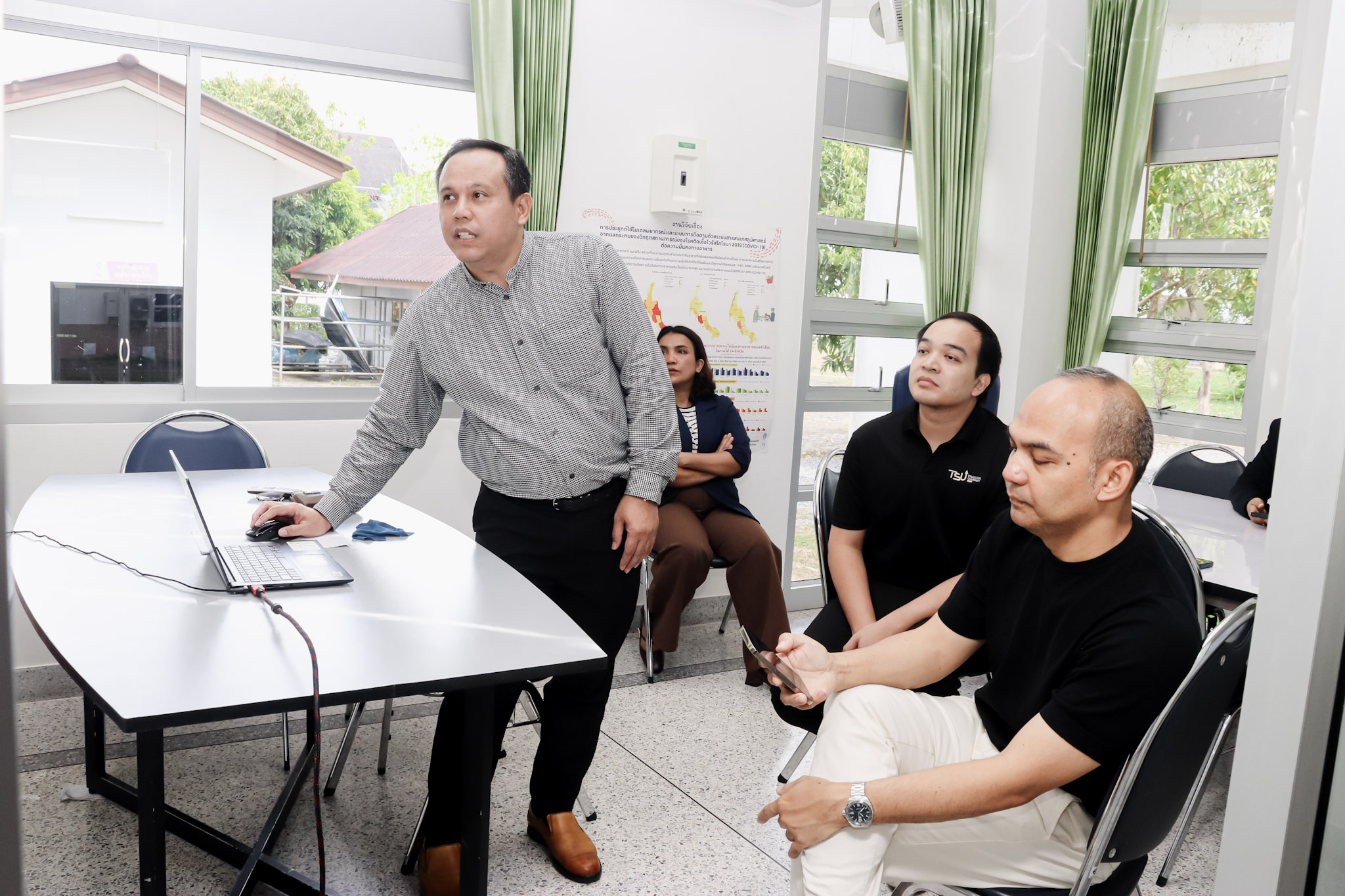 ม.ทักษิณ เดินหน้าขับเคลื่อน Health Innovation ลงพื้นที่ Health Science Lab ดันงานวิจัยสู่การใช้ประโยชน์จริง