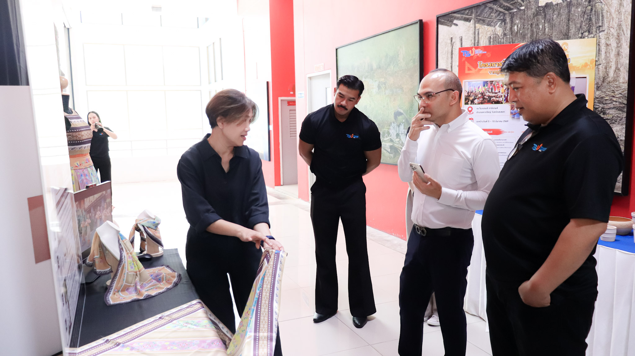 Center of Southeast Asian Arts and Life Visiting