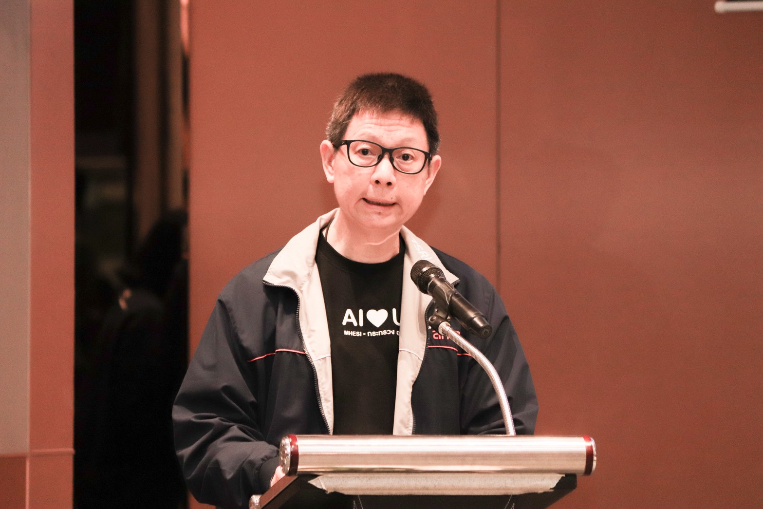 “วิจัยพลิกวิกฤติ สู่ความยั่งยืน” ม.ทักษิณ ผนึกกำลังร่วมขับเคลื่อนแผนอนุรักษ์โลมาอิรวดี ควบคู่พัฒนาอาชีพชุมชนรอบทะเลสาบสงขลา