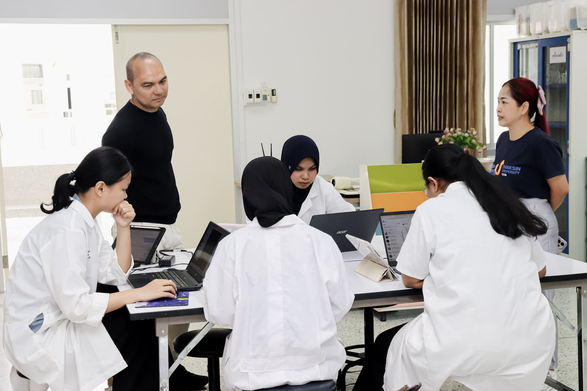 ม.ทักษิณ เดินหน้าขับเคลื่อน Health Innovation ลงพื้นที่ Health Science Lab ดันงานวิจัยสู่การใช้ประโยชน์จริง