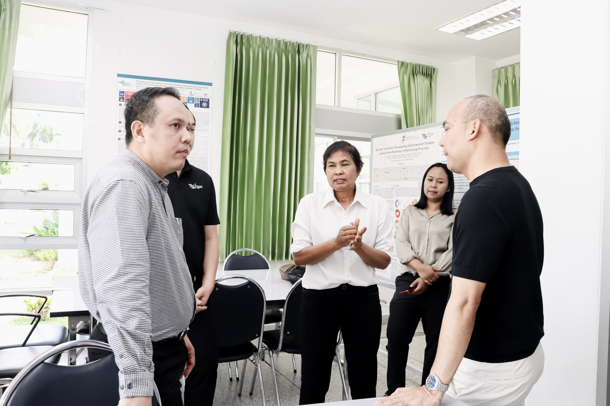 ม.ทักษิณ เดินหน้าขับเคลื่อน Health Innovation ลงพื้นที่ Health Science Lab ดันงานวิจัยสู่การใช้ประโยชน์จริง