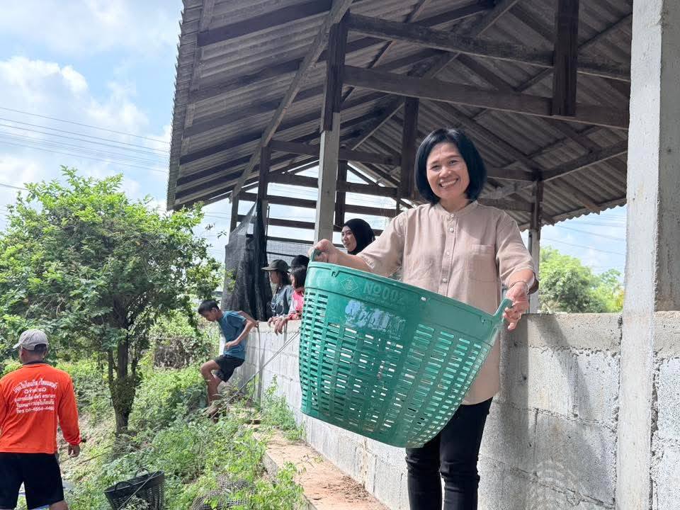 “บางแก้วโมเดล” ลงพื้นที่จับปลาดุก สร้างรายได้–ต่อยอดการเรียนรู้เชิงอาชีพในสถานศึกษา